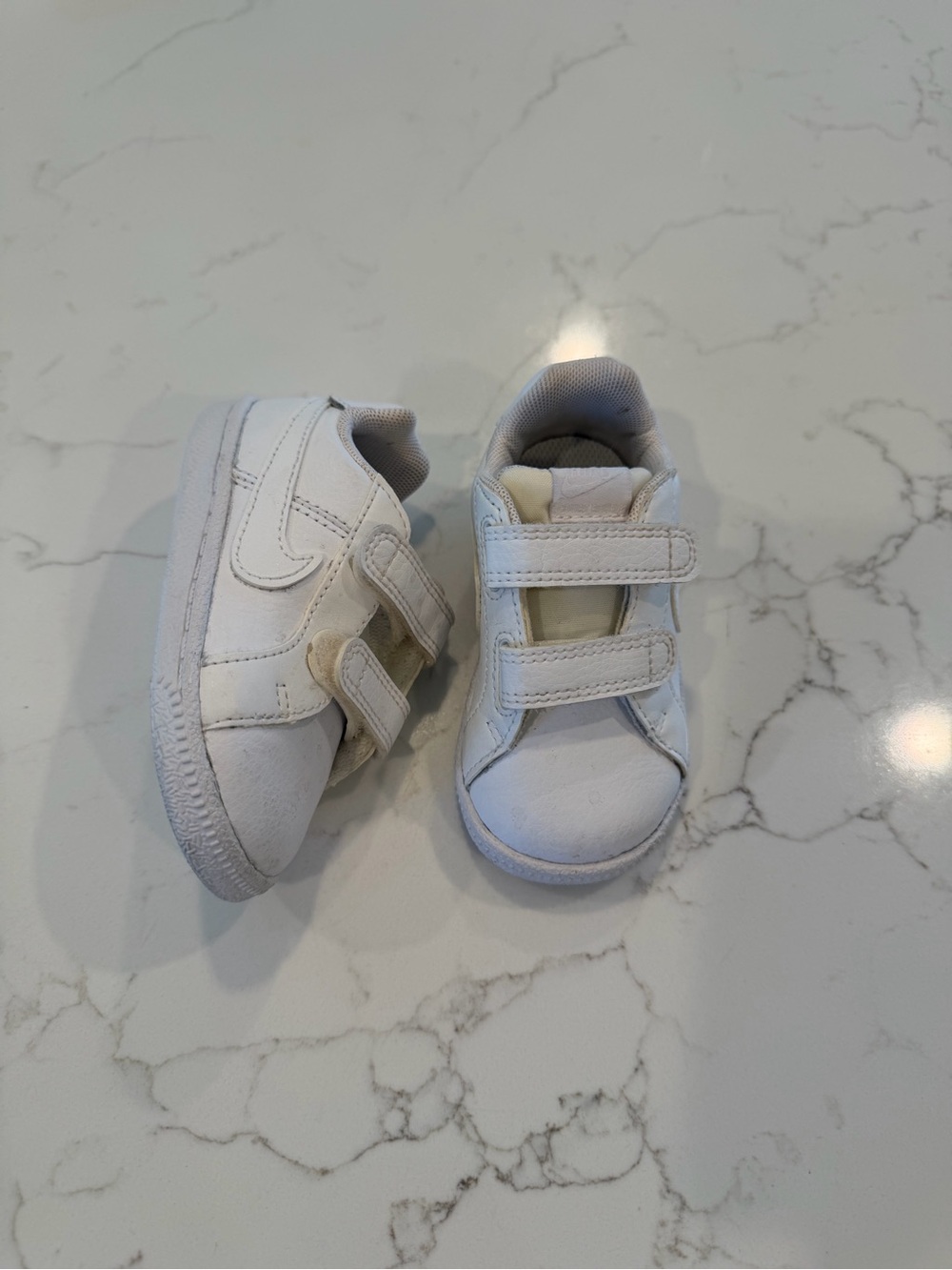 Nike White Kids Velcro Sneakers